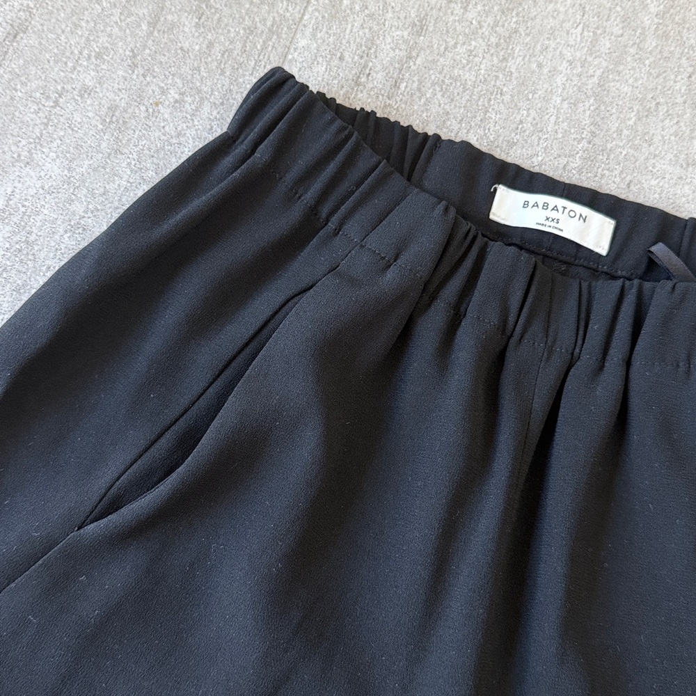 Aritzia Babaton black joggers size 00 - Picture 3 of 6
